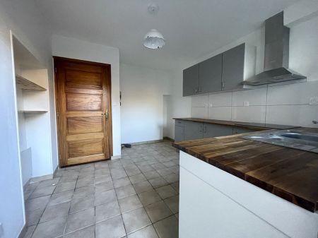 Location - Appartement - 2 pièces - 60.11 m² - castelsarrasin - Photo 1