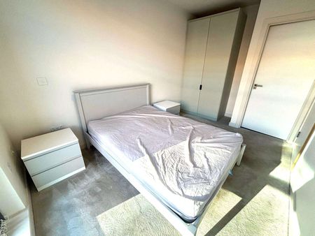 AVAILABLE NOW! | FULLY FURNISHED | TWO DOUBLE BEDROOM | LOCATED IN THE PHOTOGRAPHIC WORKS DEVEOLPMENT | EXCELLENT TRANSPORT CONNECTIONS - Photo 3