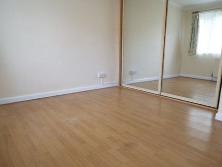 Robin Court, Banister Park - Photo 2