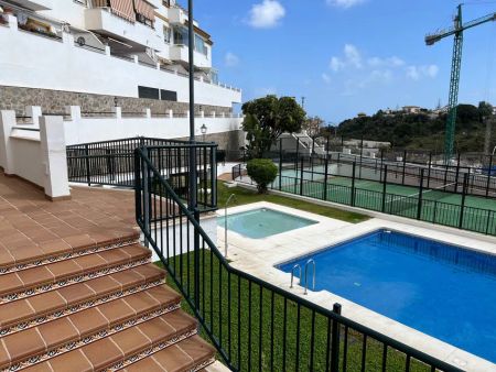 Alquiler de piso en Avenida Retamar - Photo 3