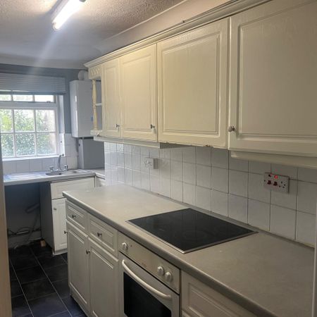 Room in a Shared Flat, Lansdowne Place, BN3 - Photo 3