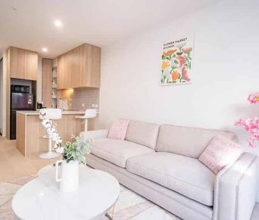 Modern 2-Bedroom Terrace House in Prime Mt Albert Location - Photo 1