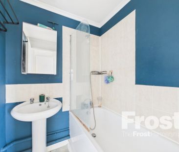 Kilross Road, Feltham, Middlesex,TW14 - Photo 6