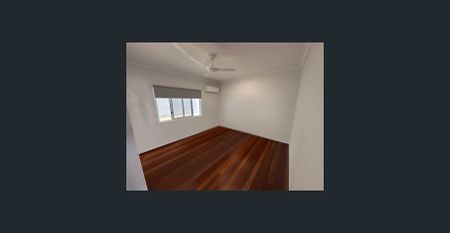 CHARMING WANDAL BEAUTY! - Photo 5