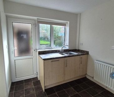 3 bedroom terraced house to rent - Photo 6