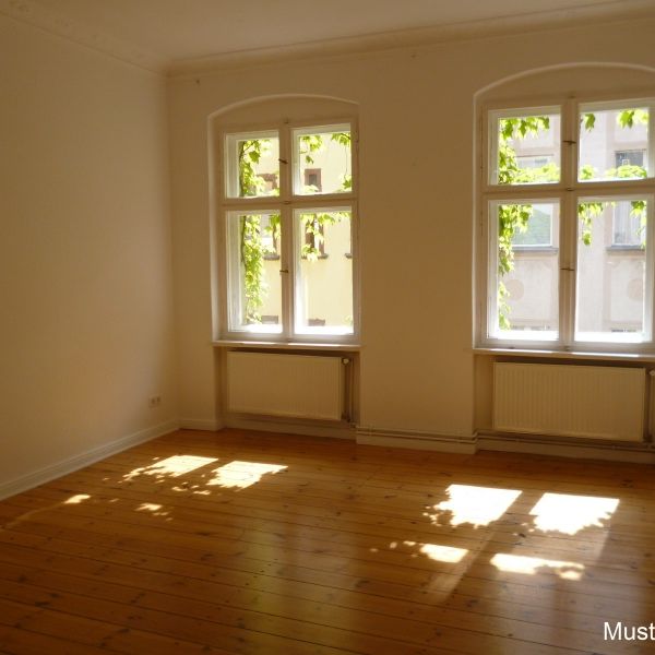 Klassischer Altbau am Leopoldplatz - Photo 1