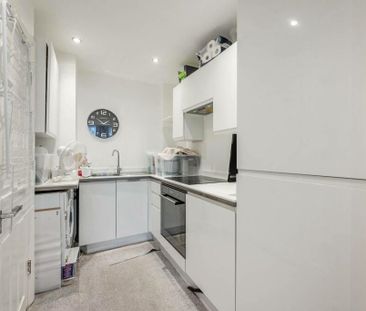Studio Flat, Merivale Road, HA1 - Photo 1