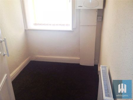 Blackmoorfoot Road, Crosland Moor, Huddersfield, HD4 - Photo 4