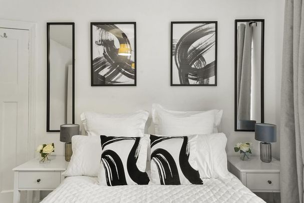 1 bedroom in a house share to rent - Photo 1