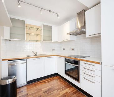 1 bedroom flat to rent - Photo 6