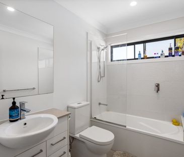 Modern, Low-Maintenance Living in Prime Everton Park Location - Photo 6