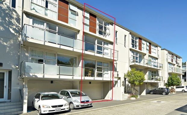 Parnell Townhouse 4BR away from street traffic - Photo 1