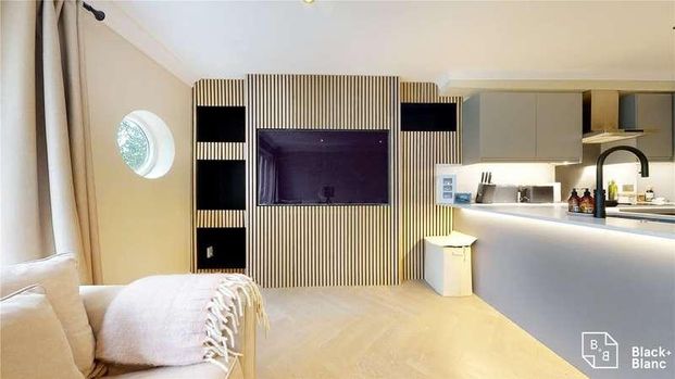 The Alders, West Wickham, BR4 - Photo 1