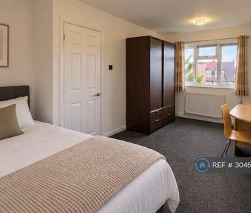2 bedroom maisonette to rent - Photo 4