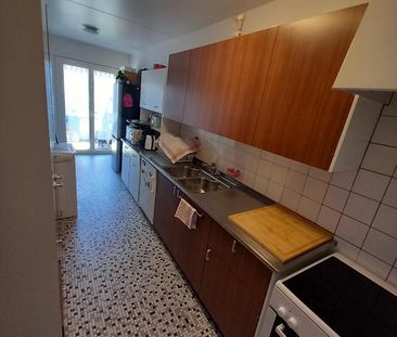 Appartement de 3.5 pièces au 2ème étage avec balcon à Renens - Foto 3