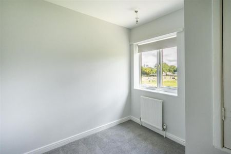 3 bedroom detached house to rent - Photo 3