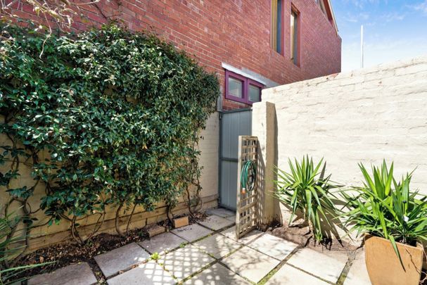 TWO BEDROOM VICTORIAN IN GREAT LOCATION - Photo 1