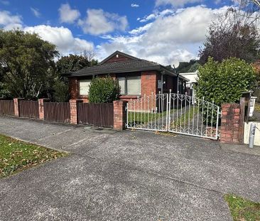 Beautiful 3 bedroom close to everything - Photo 4