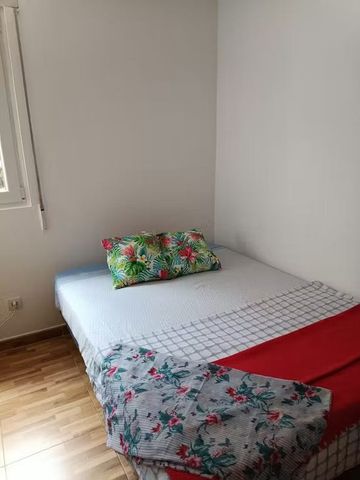 Calle de Pinilla del Valle, Madrid, Community of Madrid 28002 - Foto 2