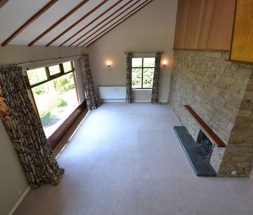 4 bedroom detached house to rent - Photo 2