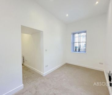 1 bedroom ground floor flat to rent - Photo 2