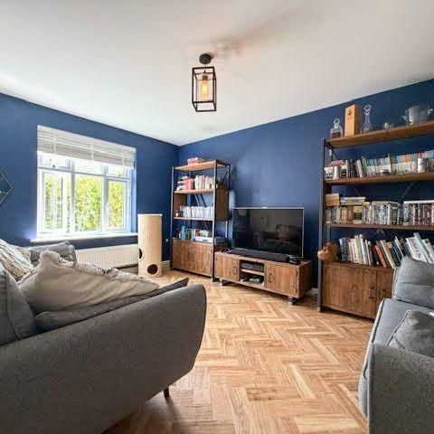 4 bedroom detached house to rent - Photo 1