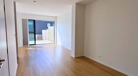 Modern Comfort & Style - Photo 2