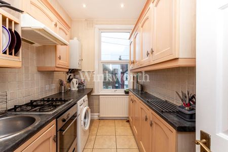 3 bedroom apartment to rent - Photo 4