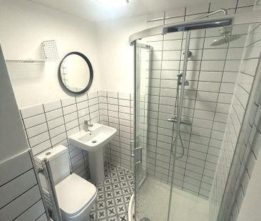 1 bedroom in a house share to rent - Photo 6