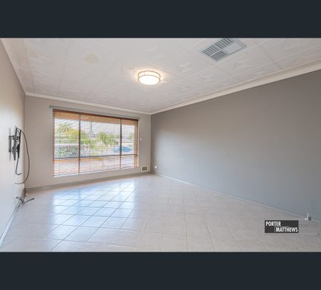 76 Ladywell Street,, Beckenham, WA 6107 - Photo 2
