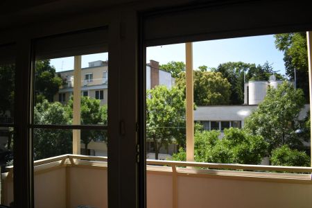 Charmantes 1-Zimmer-Apartment mit Loggia in 1130 Wien - Pärchentraum - Photo 2