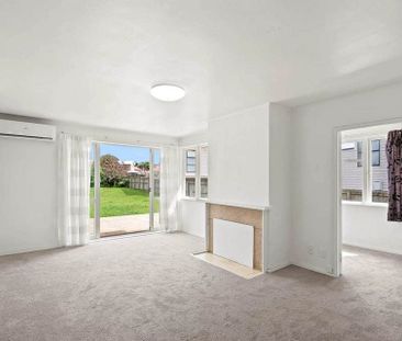 Cheapest 3 Bedroom Rental Home in Panmure - Photo 1