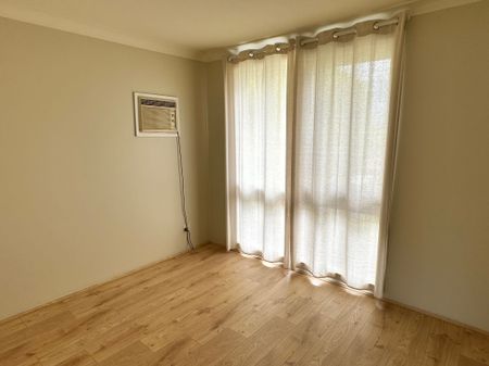 Charming 3-Bedroom Home in Eschol Park - Photo 4