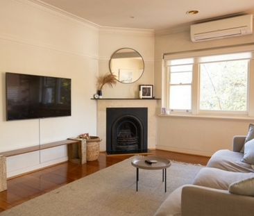 Stylish Art Deco Elegance with Modern Renovation in Prime Elwood Lo... - Photo 2