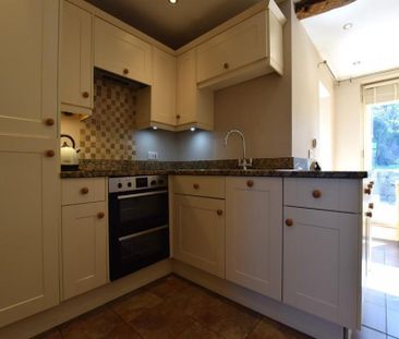 2 Bedroom Terraced To Let - Photo 4