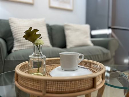 Modern room in Sol - Photo 3