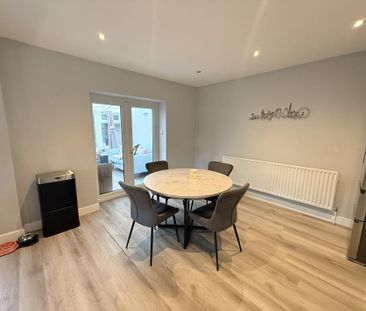 3 bedroom semi-detached house to rent - Photo 3