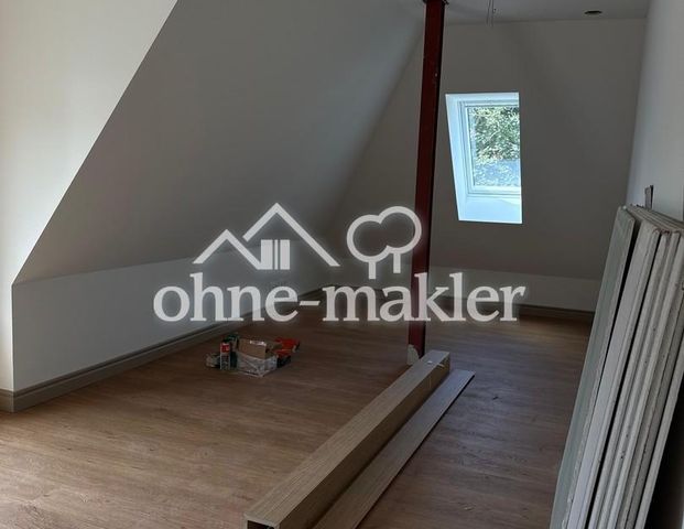 Dachgeschosswohnung in Neumünster (Brachenfeld/Ruthenberg) - Photo 1