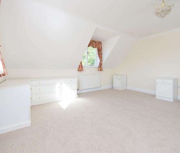 High Street, Standlake, OX29 7RH - Photo 2