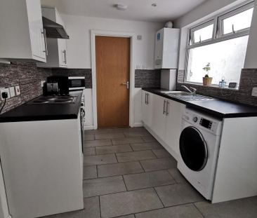 4 bedroom house to rent - Photo 1