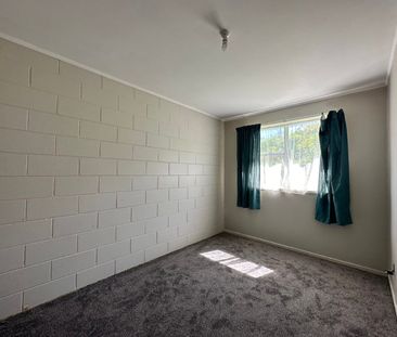 Tidy 2 bedroom unit! - Photo 1