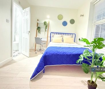 1 bedroom in a house share to rent - Photo 5