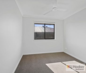 "Neat and Tidy Property" - Photo 6