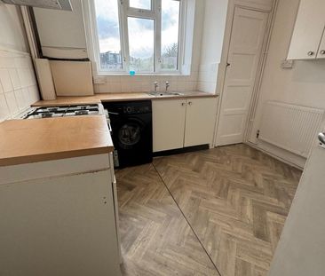 2 Bed Flat, Longbridge Road, IG11 - Photo 6