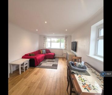 2 bedroom maisonette to rent - Photo 2