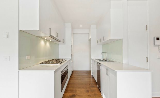 Perfect Beachside Pad. - Photo 1