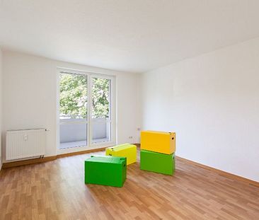 Erstbezug nach Sanierung! Moderne 3-Zimmer-Wohnung mit Balkon in Merseburg Nord - Foto 1