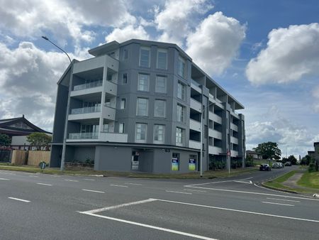 Unit 2B, 63 Kestev Drive, Flat Bush, Auckland - Photo 3