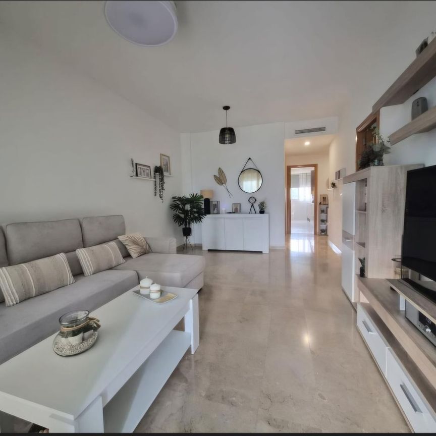 Alquiler de piso en Avenida del Carmen, 45 - Photo 1