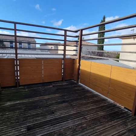 Location Appartement 2 pièces 46m² GALLARGUES LE MONTUEUX 30660 - Photo 3